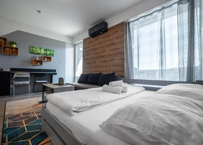 Hexagon A02 Apartment Loucna pod Klinovcem